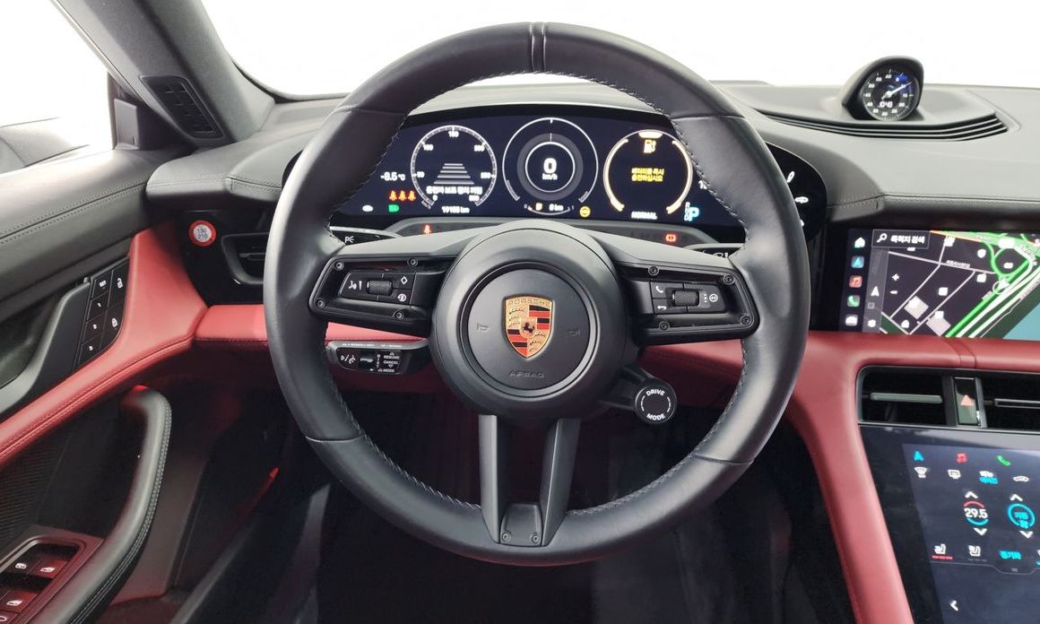 Porsche Taycan 2023