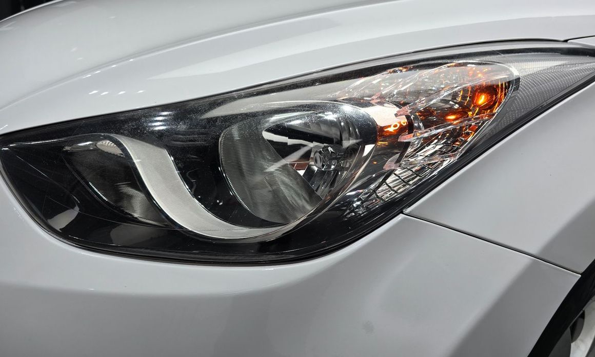 Hyundai AVANTE 2013