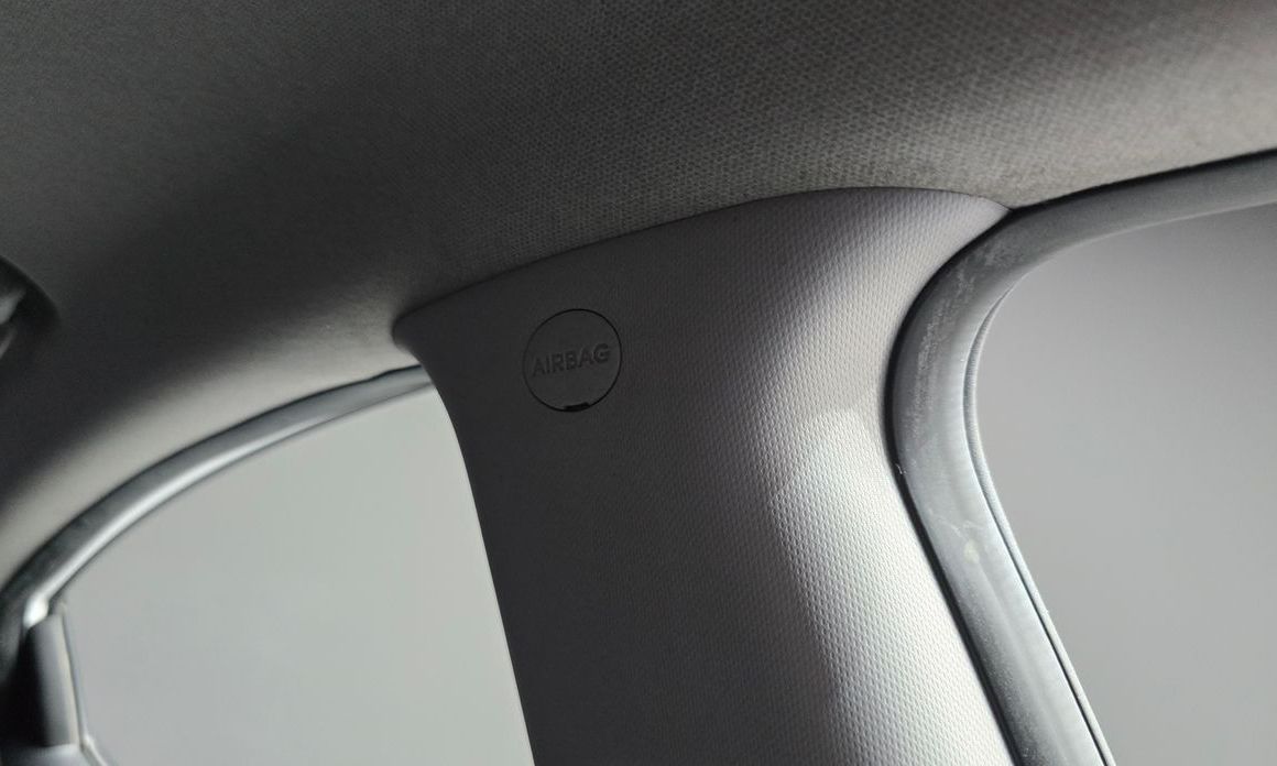 Hyundai AVANTE 2013