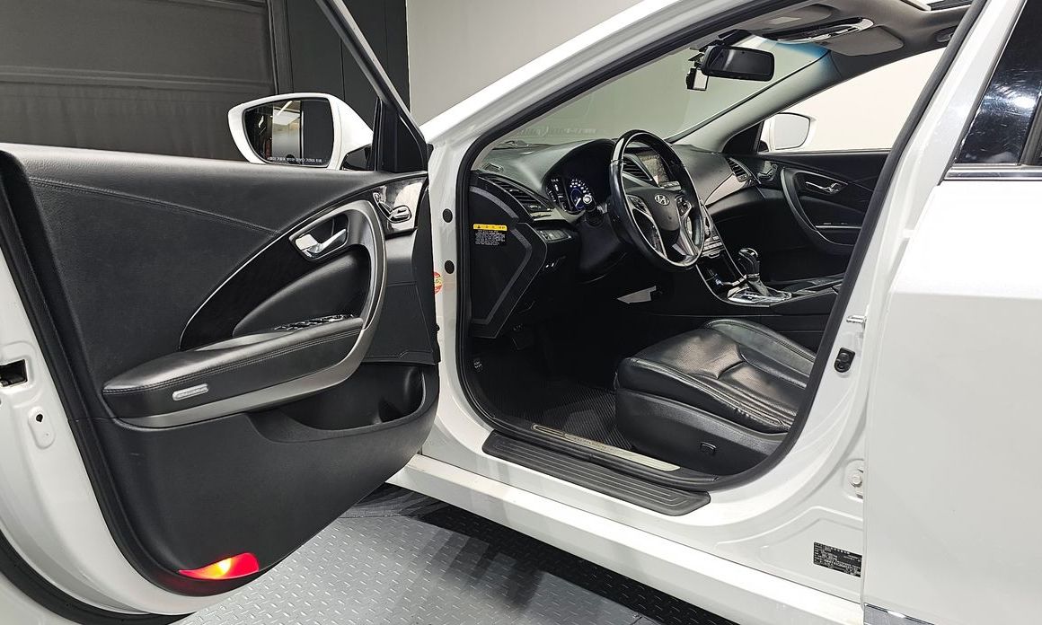 Hyundai Grandeur 2016