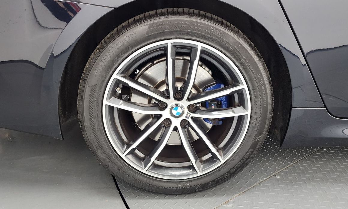 BMW 5-Series 2021