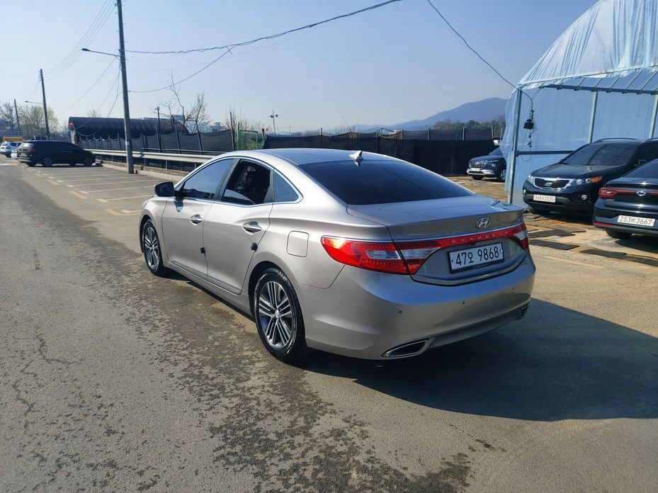 Hyundai Grandeur 2014