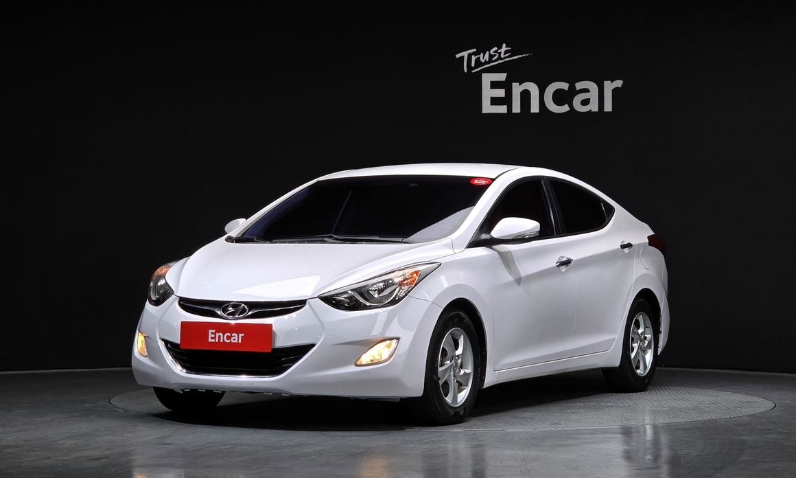 Hyundai AVANTE 2013