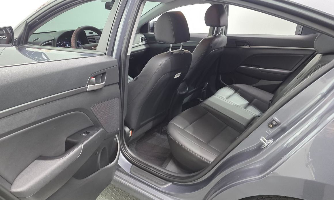 Hyundai AVANTE 2017