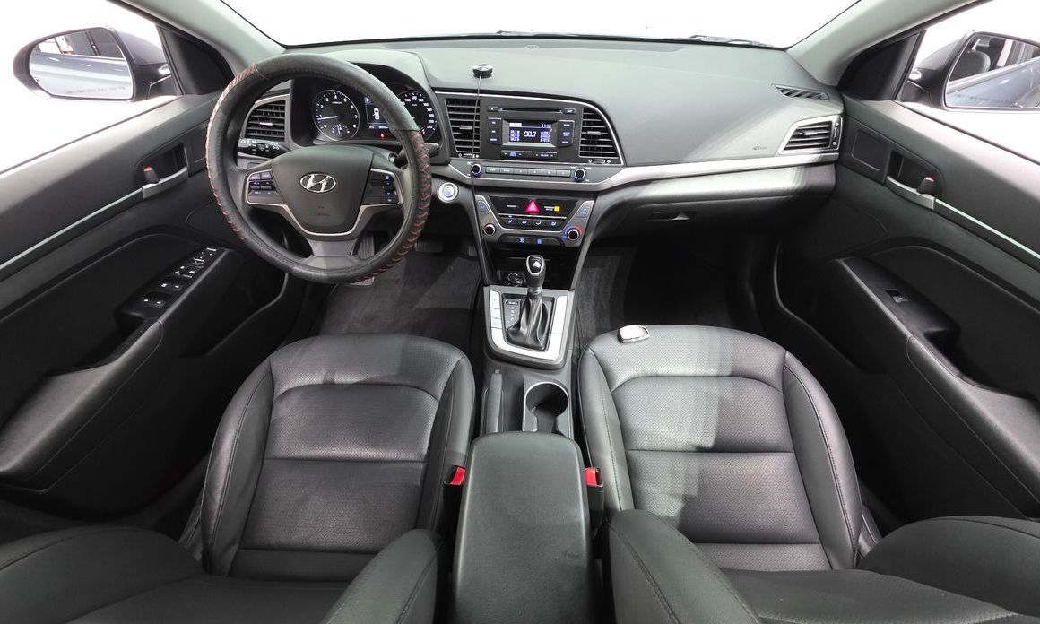 Hyundai AVANTE 2017