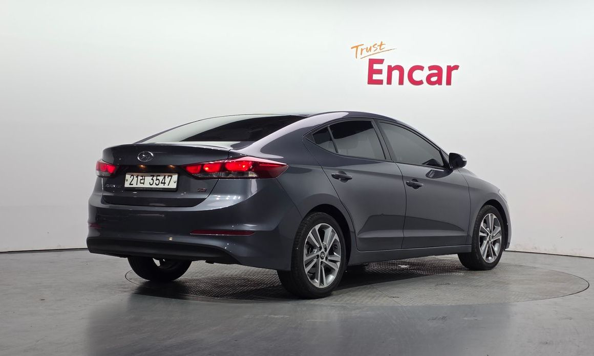 Hyundai AVANTE 2017
