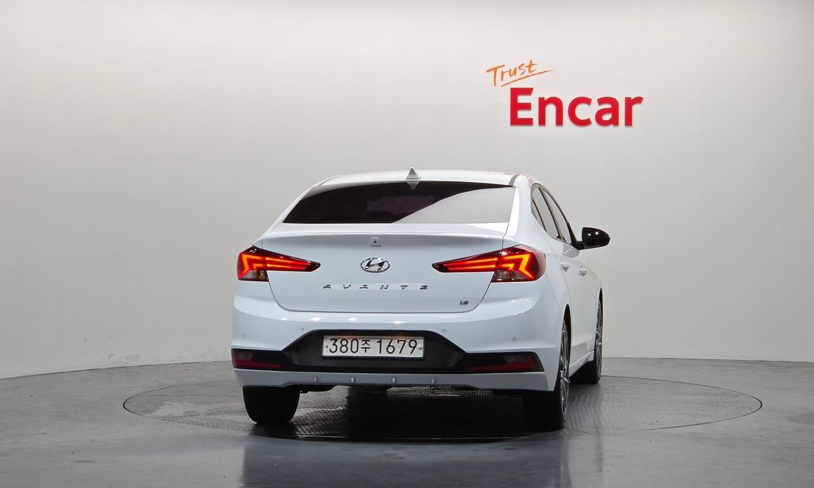 Hyundai AVANTE 2020