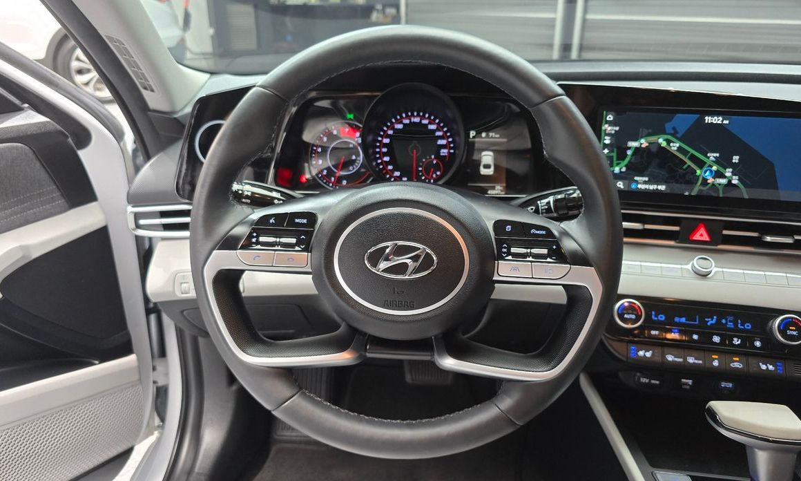Hyundai AVANTE 2023