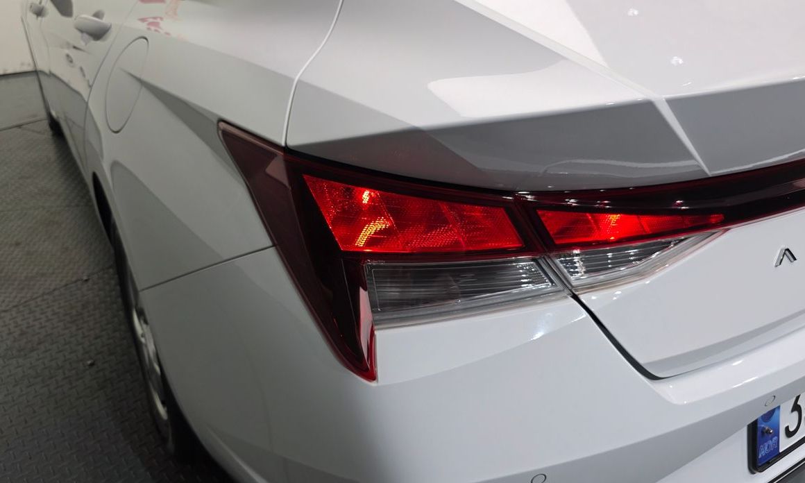 Hyundai AVANTE 2021