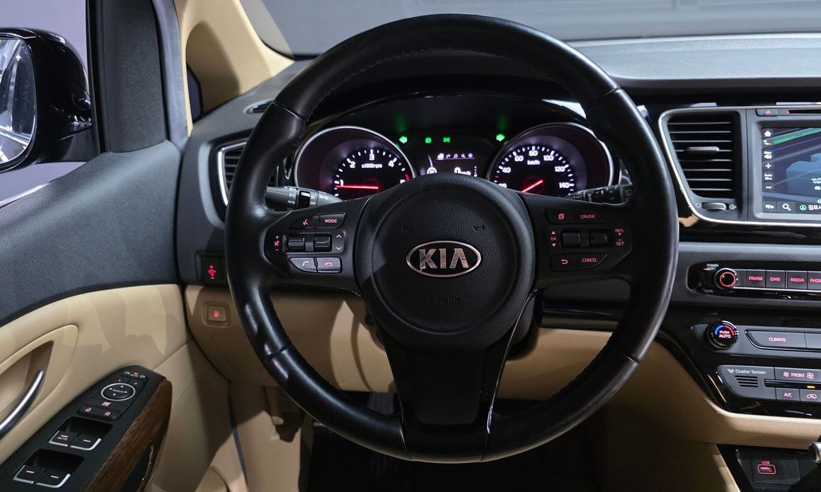 Kia Canival 2015