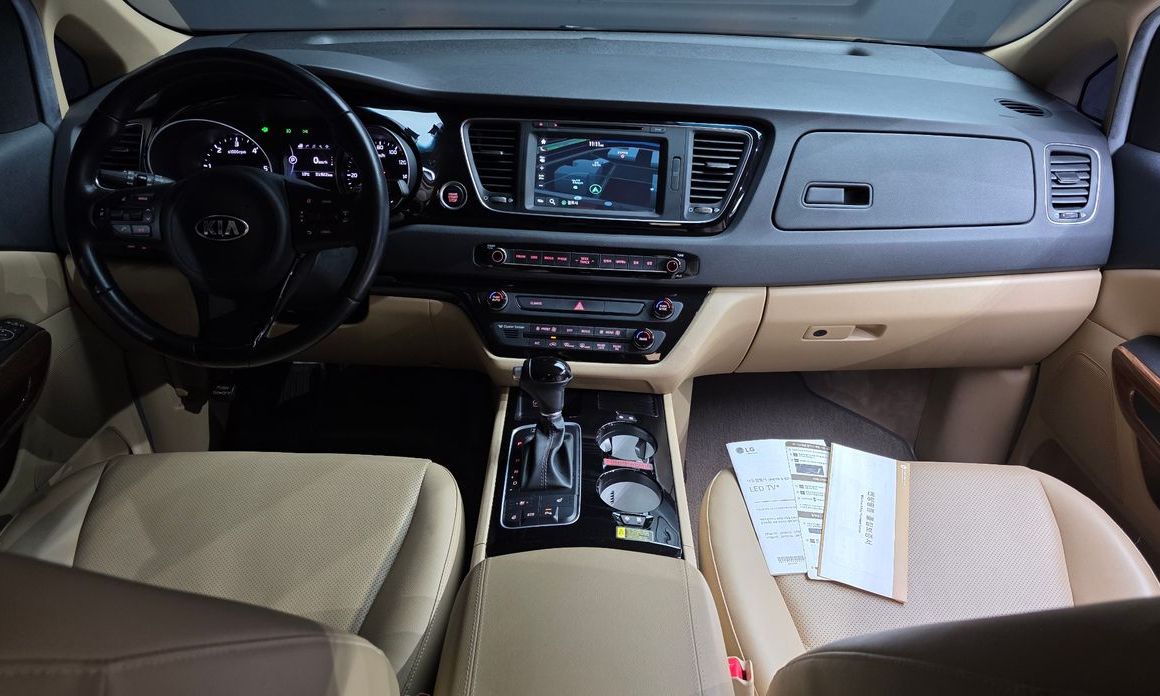Kia Canival 2015