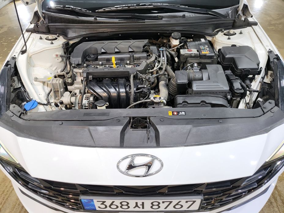Hyundai AVANTE 2021