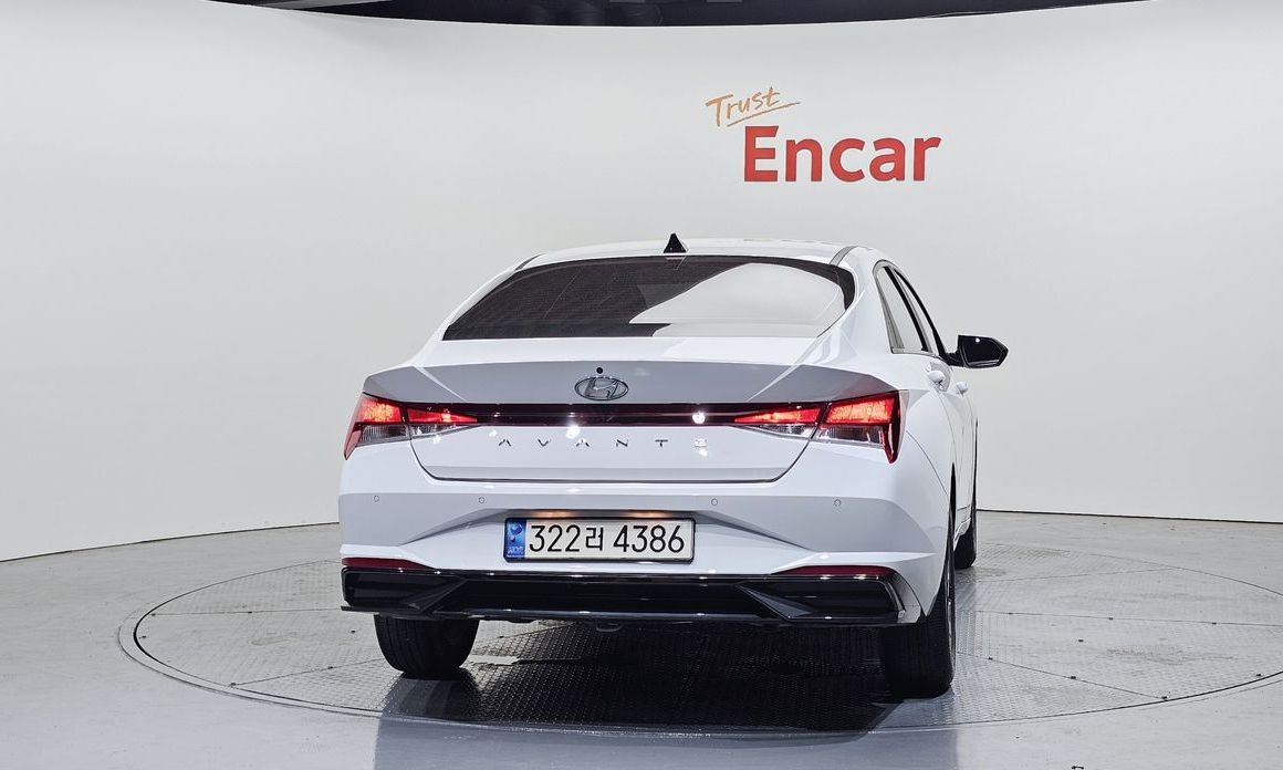 Hyundai AVANTE 2023