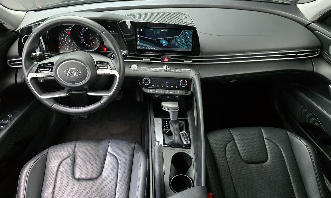 Hyundai AVANTE 2022