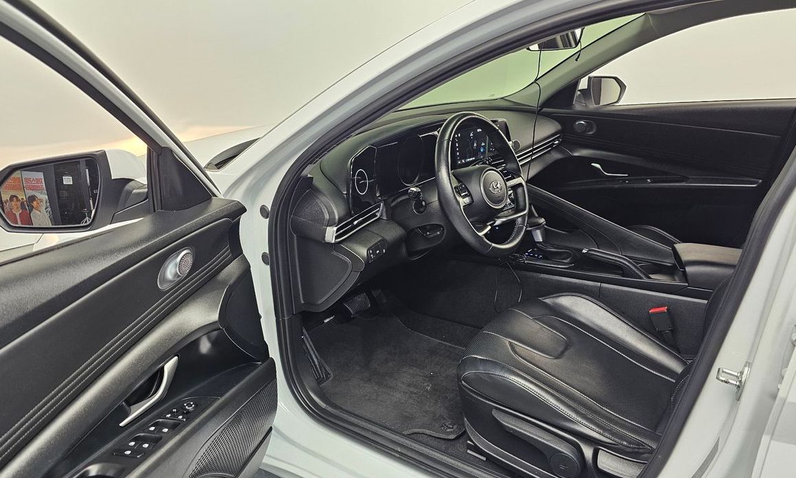Hyundai AVANTE 2023
