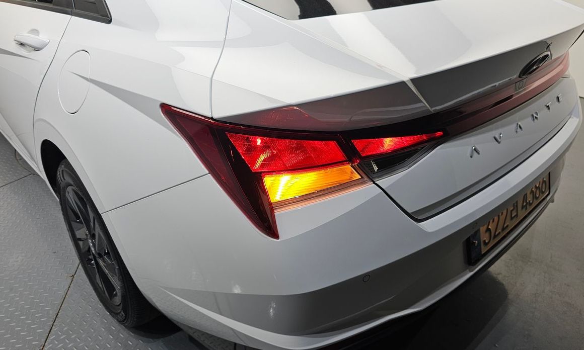 Hyundai AVANTE 2023