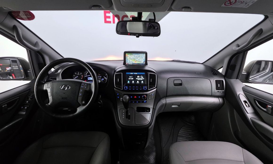 Hyundai Starex 2021