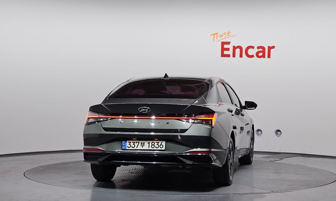Hyundai AVANTE 2021
