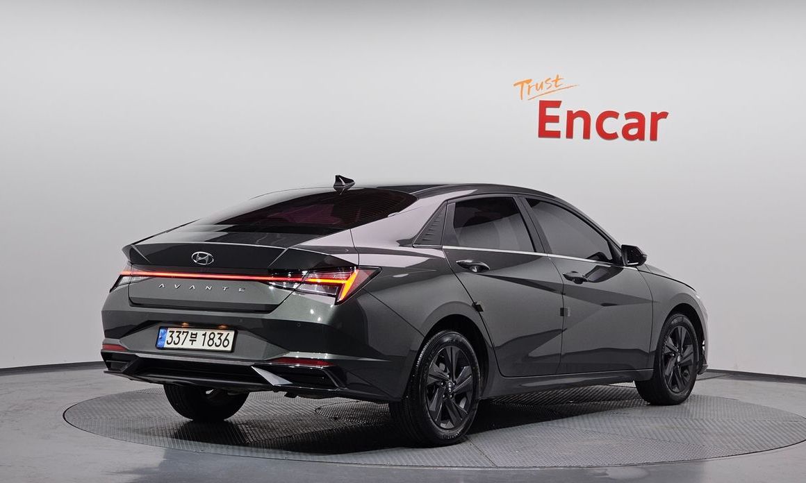 Hyundai AVANTE 2021
