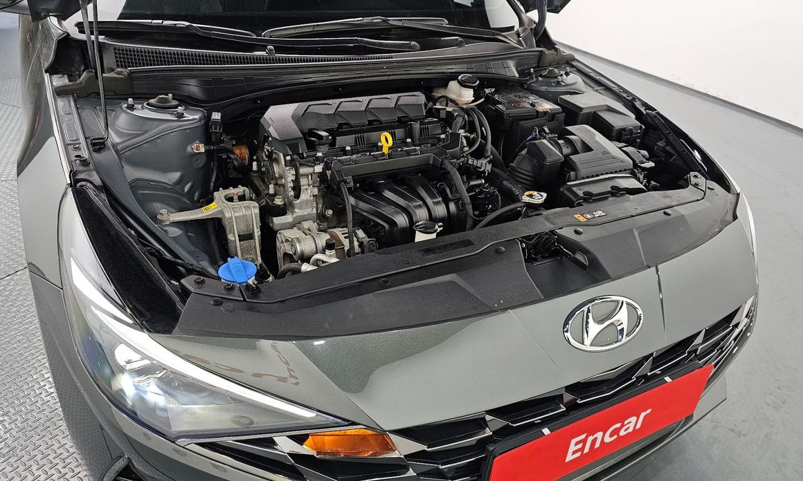 Hyundai AVANTE 2021