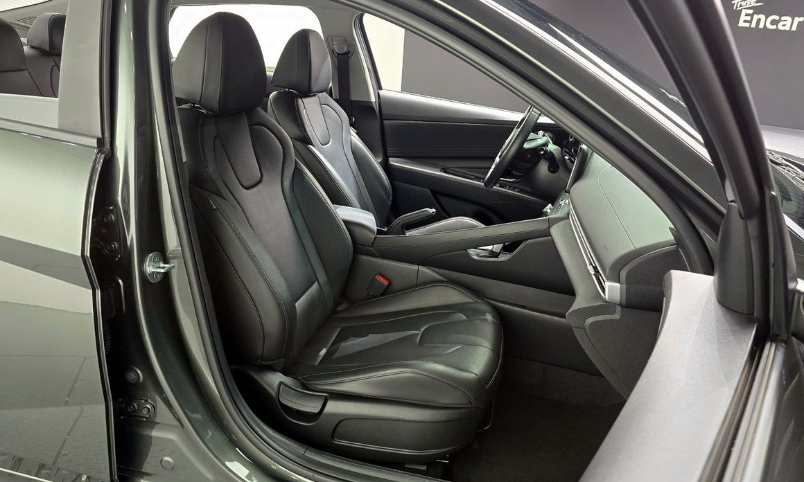 Hyundai AVANTE 2022