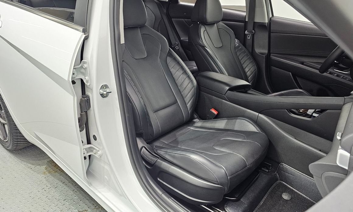 Hyundai AVANTE 2021