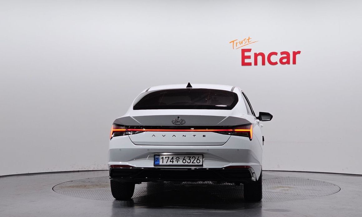 Hyundai AVANTE 2021