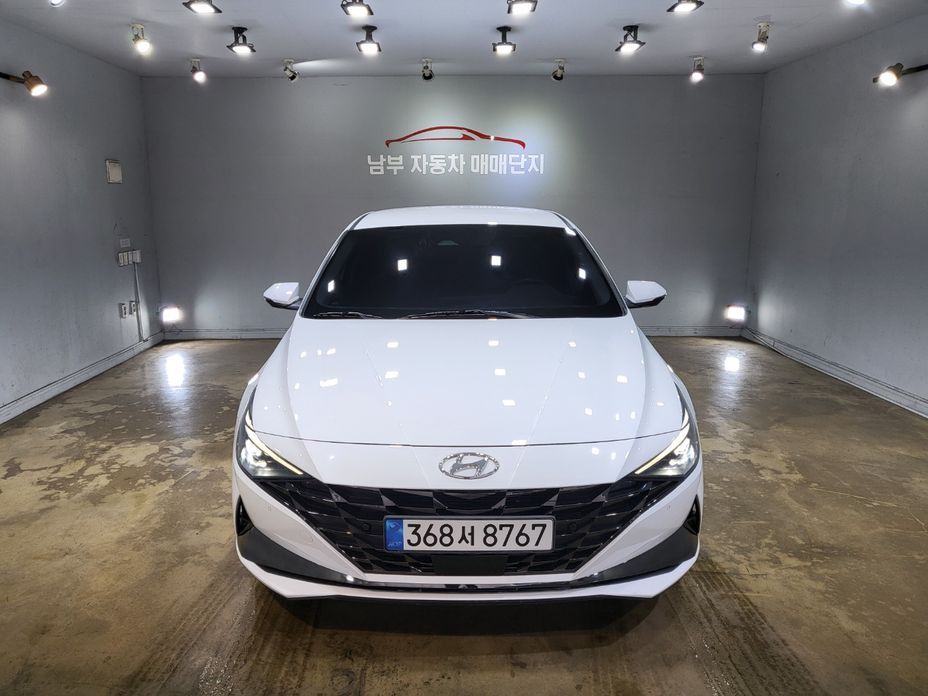 Hyundai AVANTE 2021