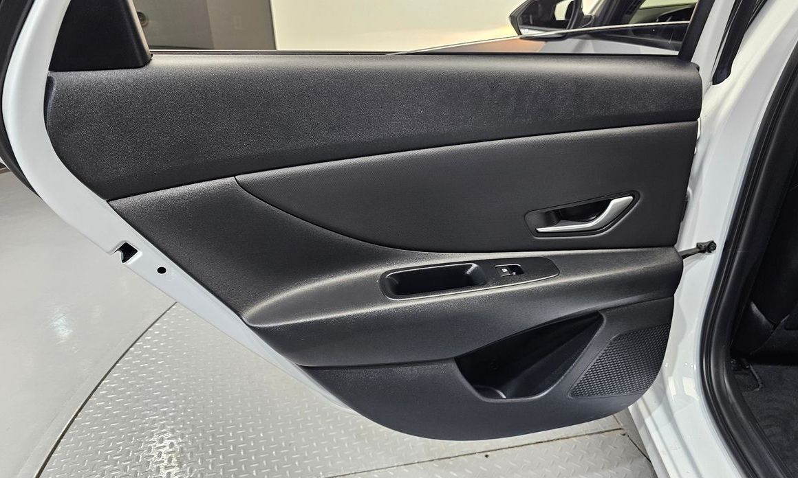 Hyundai AVANTE 2023