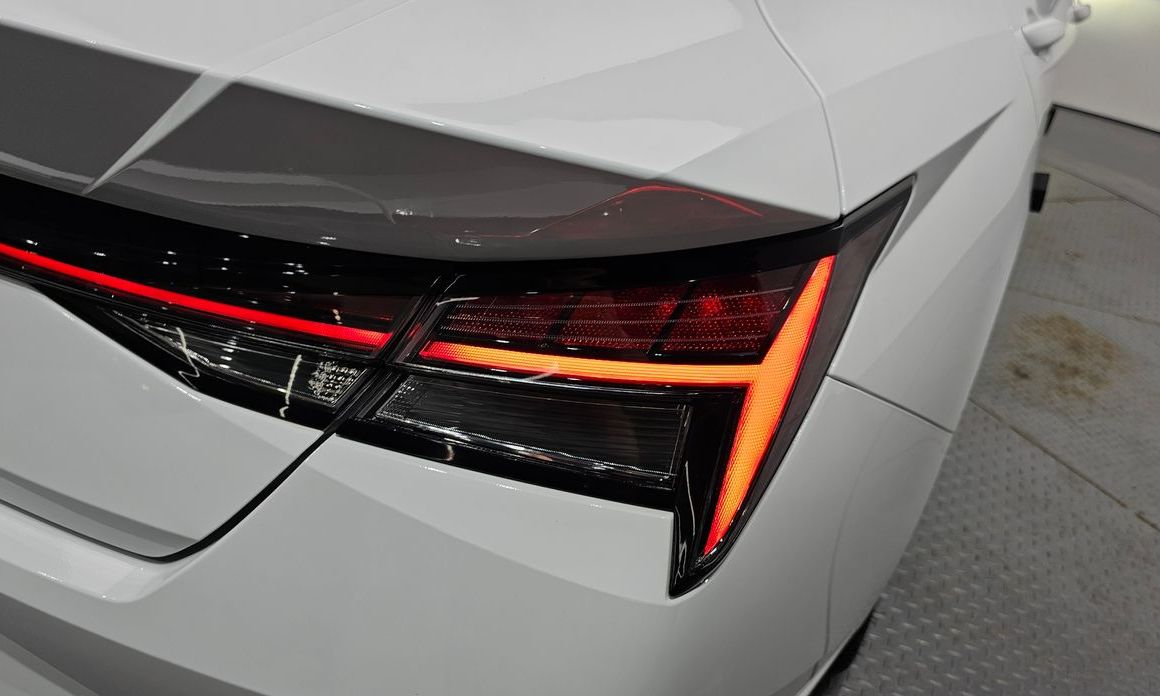 Hyundai AVANTE 2021