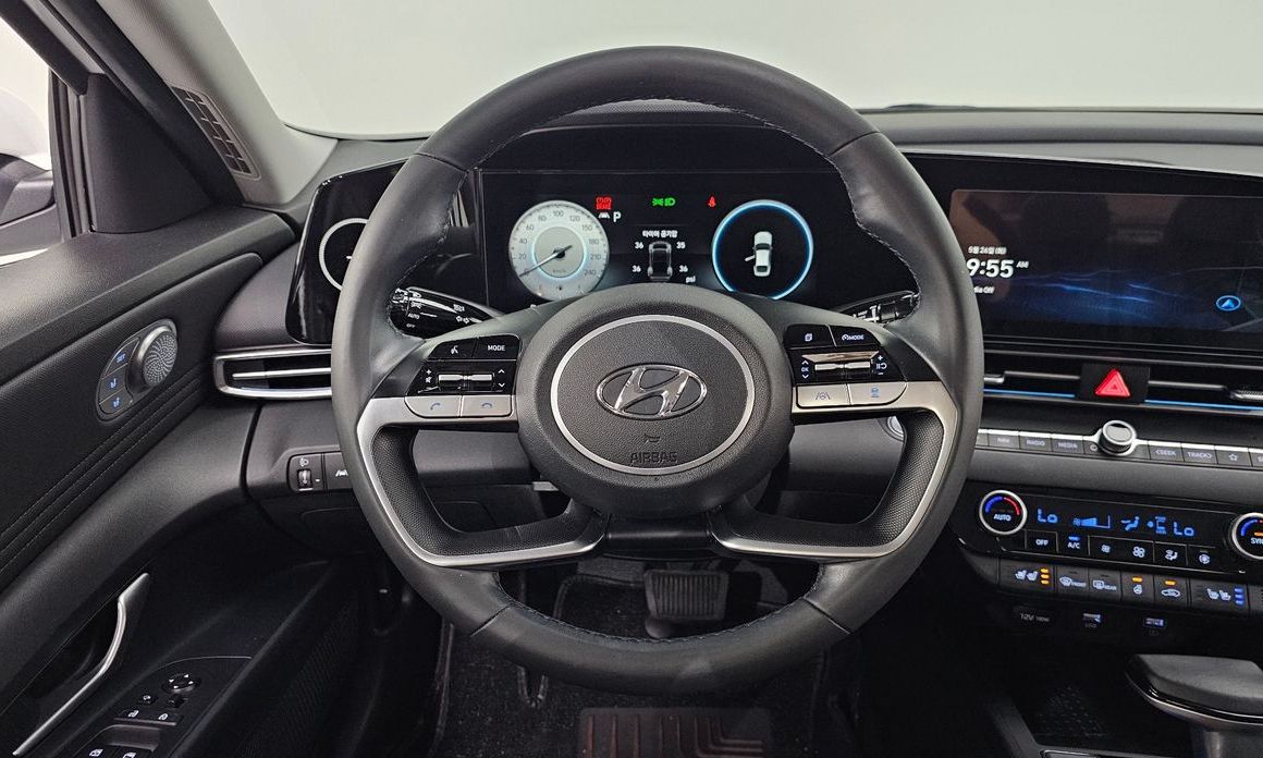 Hyundai AVANTE 2021