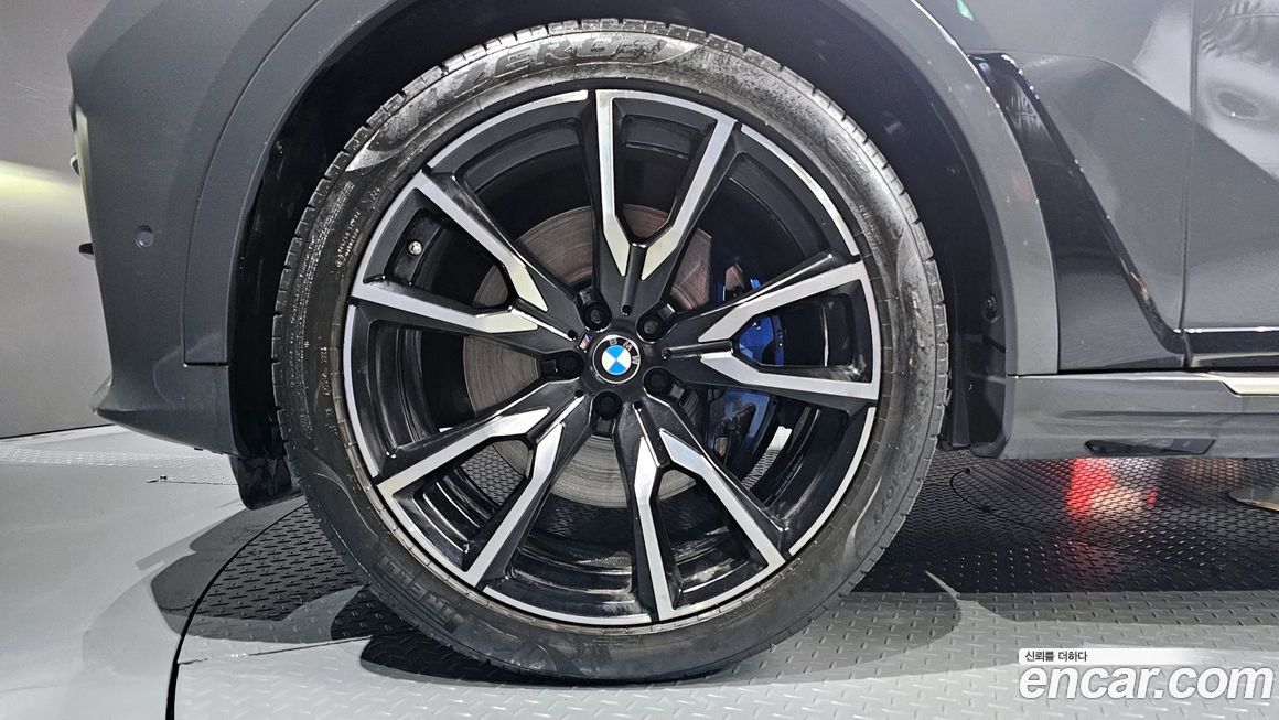 BMW X7 2022