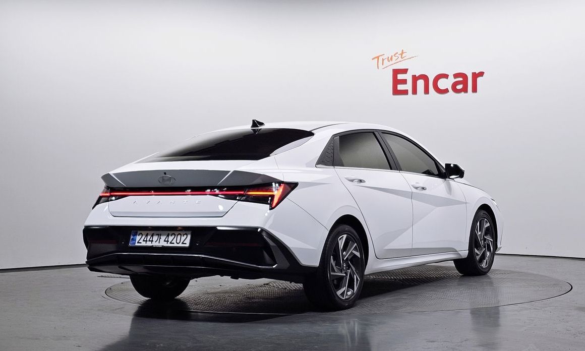 Hyundai AVANTE 2024