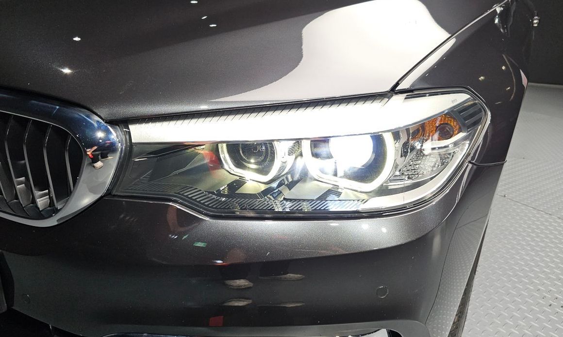 BMW 5-Series 2019