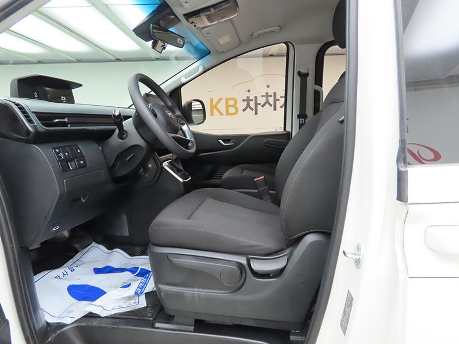 Hyundai Staria 2023
