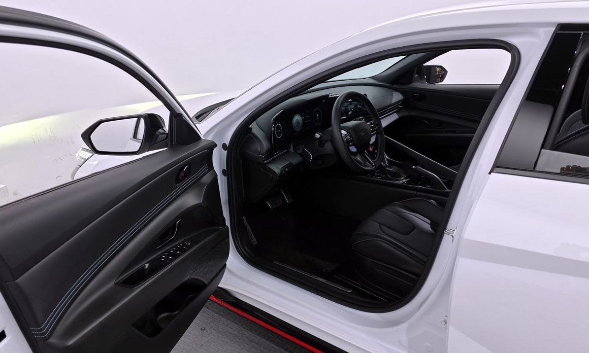 Hyundai AVANTE 2024