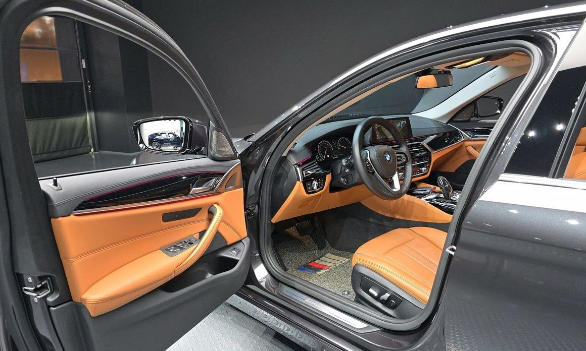 BMW 5-Series 2019