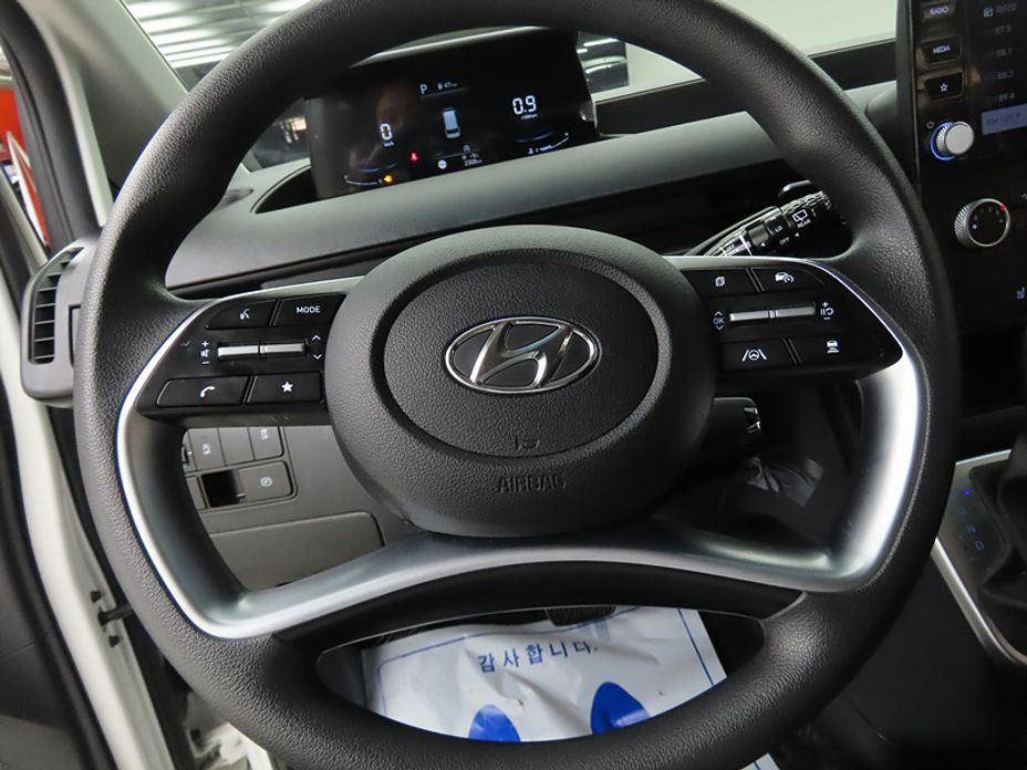Hyundai Staria 2023
