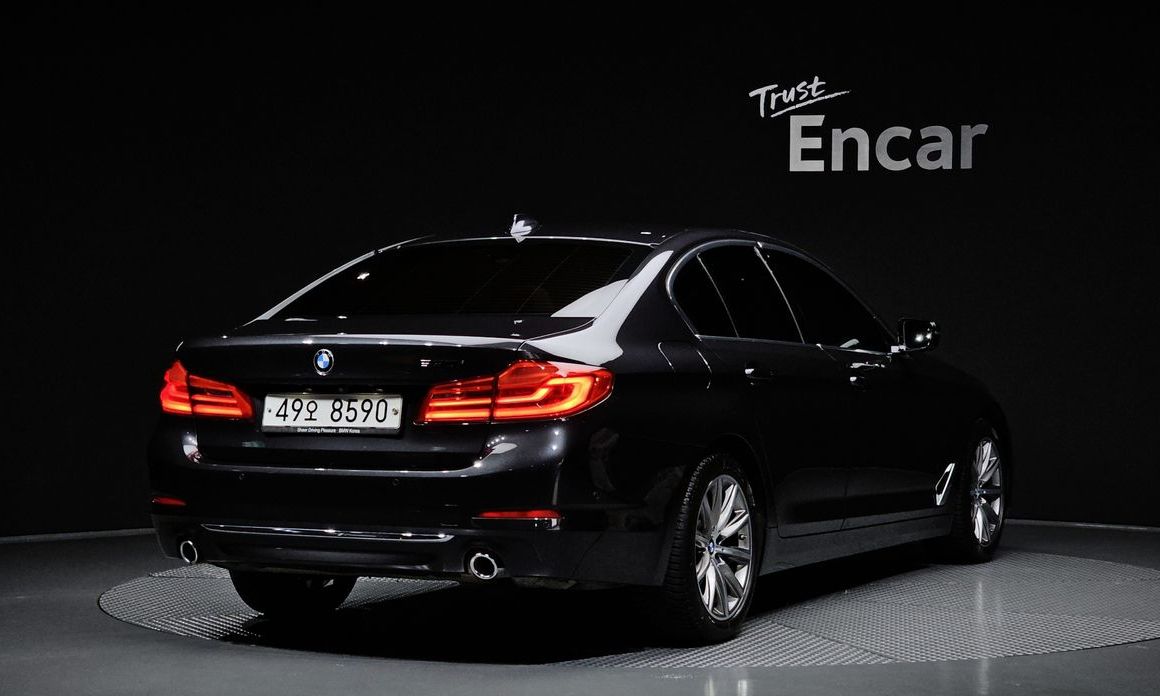 BMW 5-Series 2019