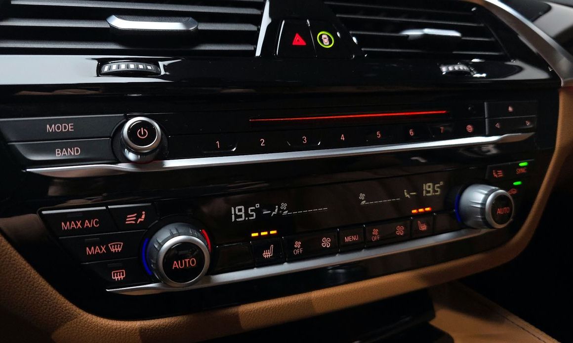 BMW 5-Series 2019