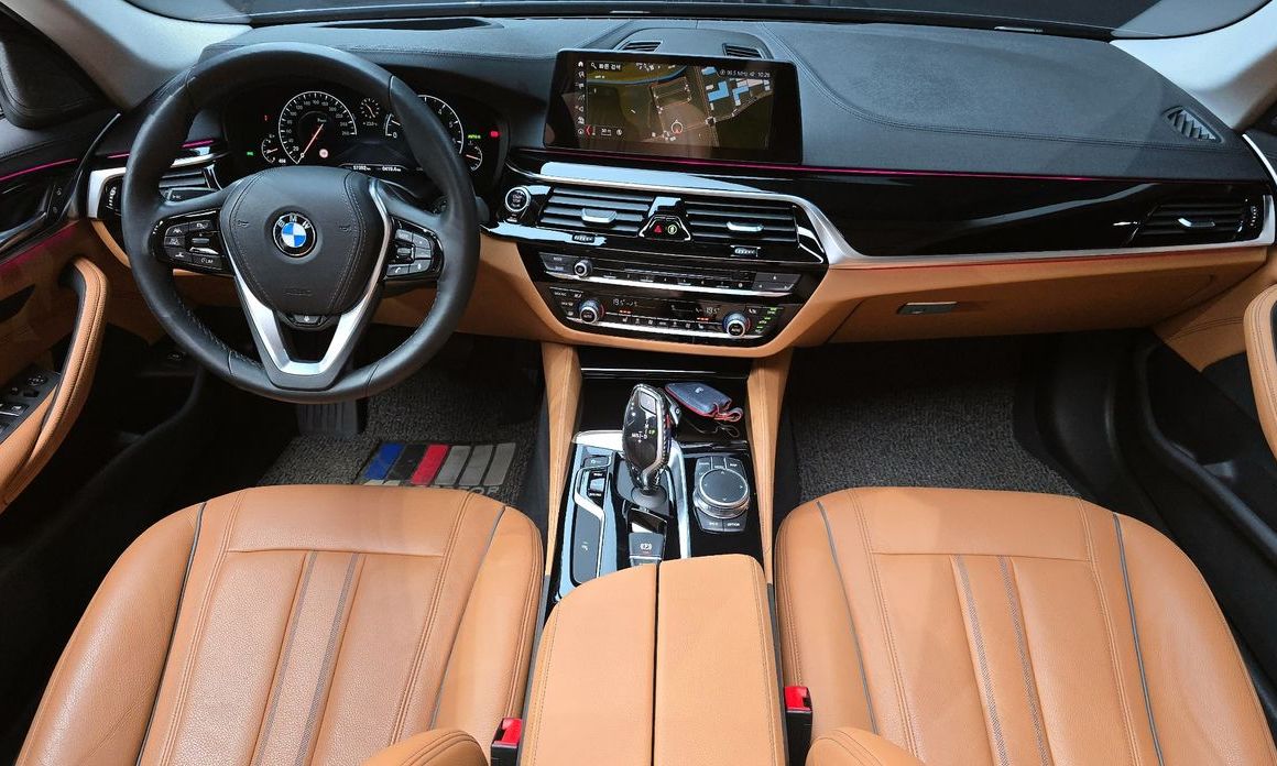 BMW 5-Series 2019