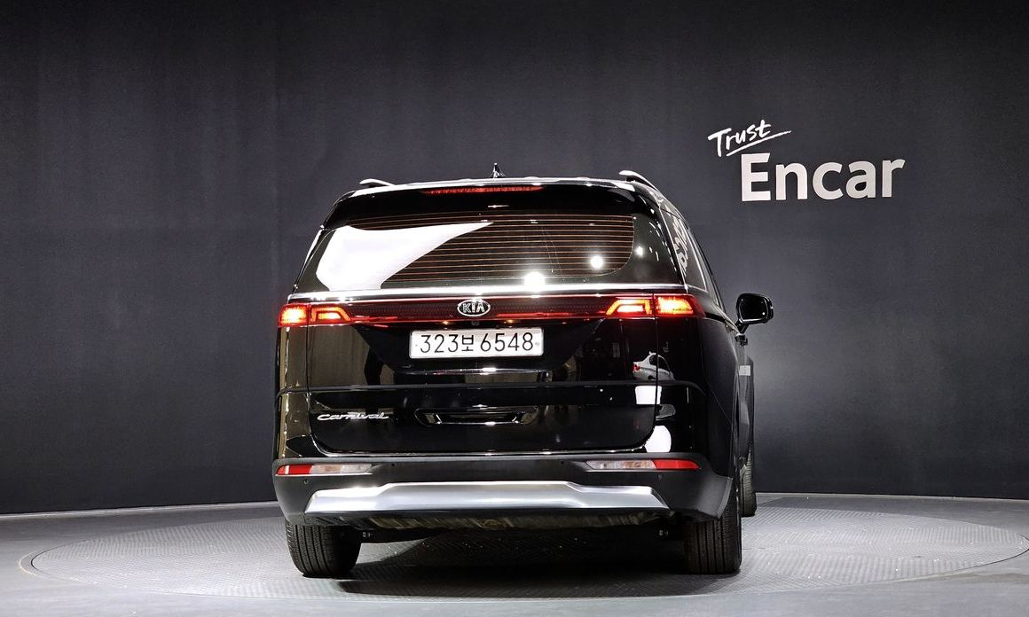 Kia Canival 2021