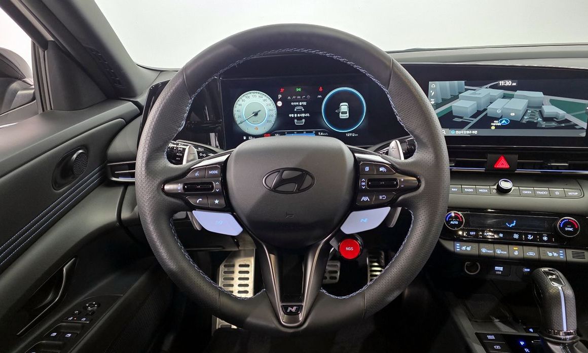 Hyundai AVANTE 2024