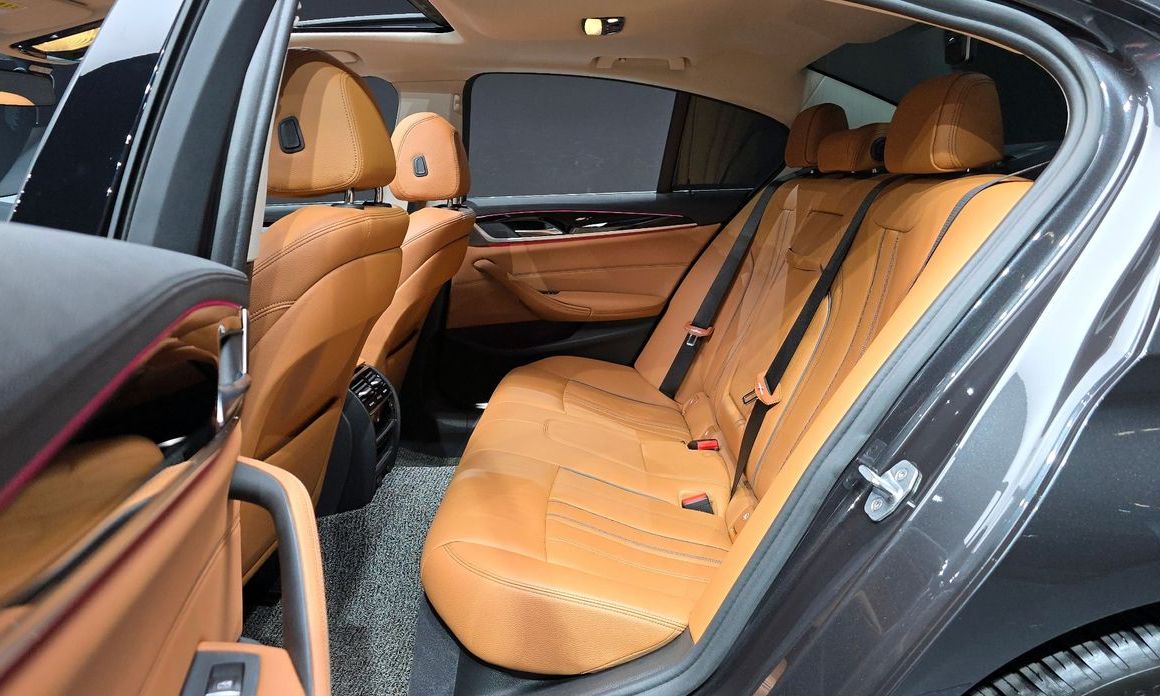 BMW 5-Series 2019