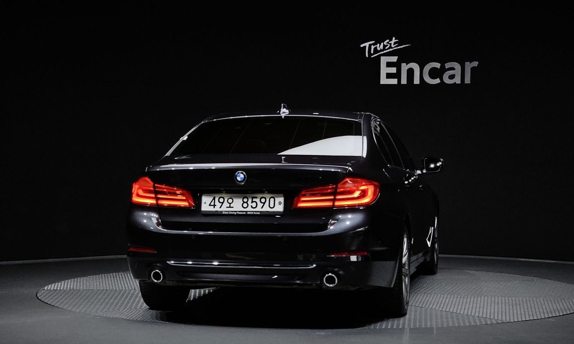 BMW 5-Series 2019