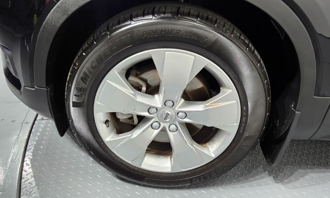 Volvo XC40 2021