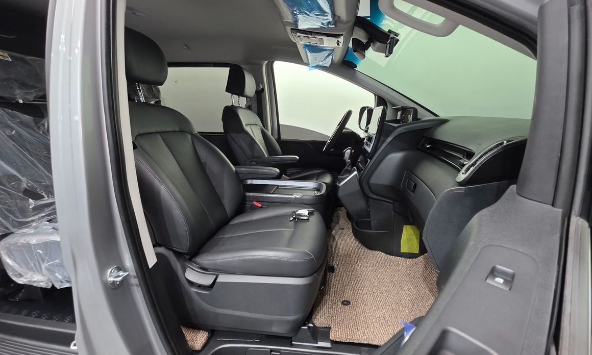 Hyundai Staria 2025