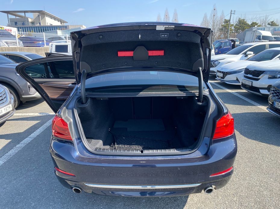 BMW 5-Series 2020