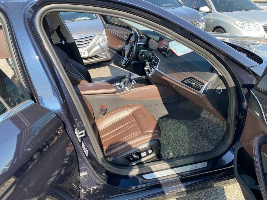 BMW 5-Series 2020