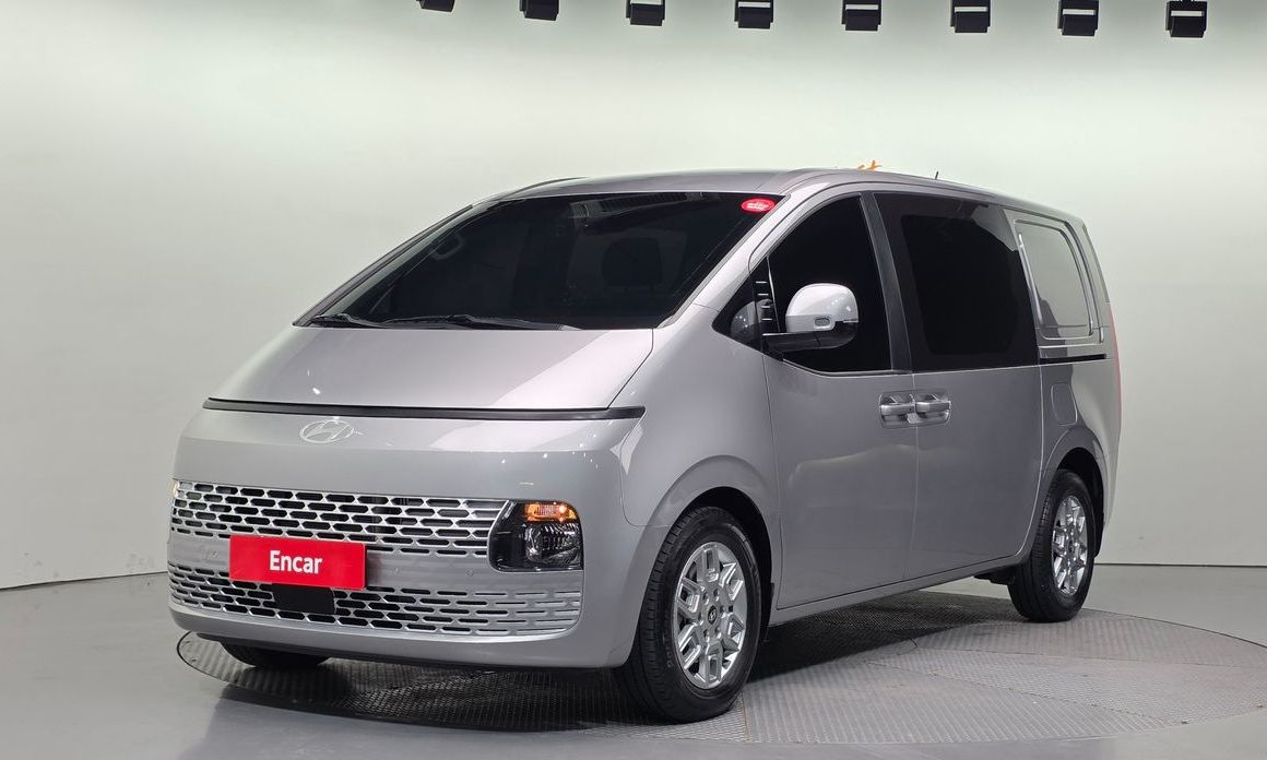Hyundai Staria 2025